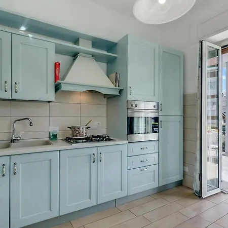 Il Giardino Di Dante Center: 2br Terrace - Happy Apartment