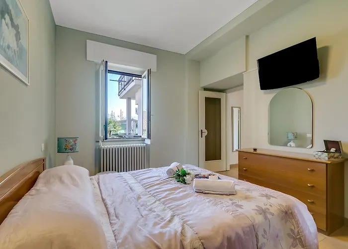 Apartment Il Giardino Di Dante Center - Happy