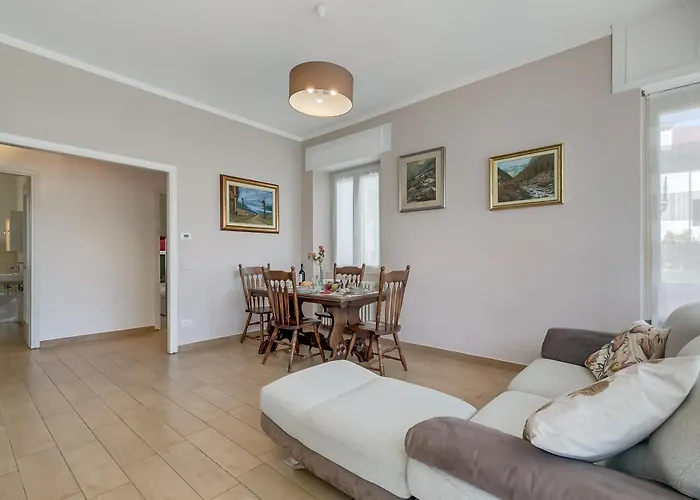 Apartment Il Giardino Di Dante Center - Happy